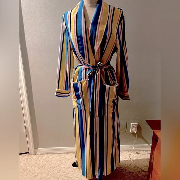 Natori II Intimates Striped Robe in size SP new - Picture 6 of 10